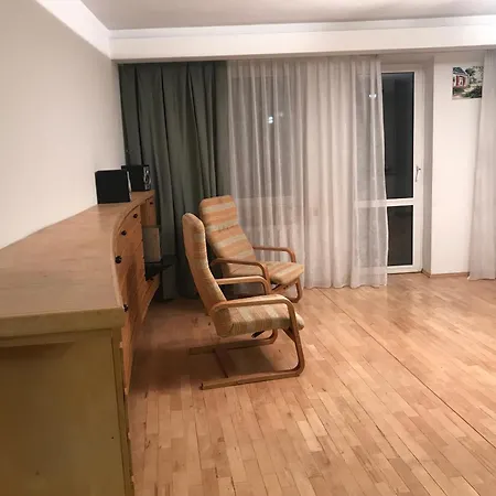 Duzy 4 Pokojowy Apartament, 3 Osobne I Salon, Do 6 Osob, Kuchnia, Lazienka, Balkon