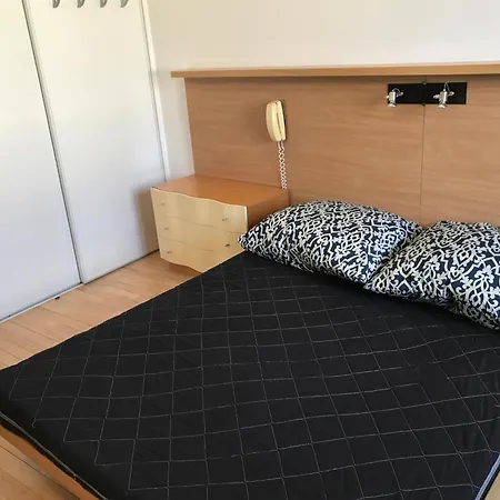 Duzy 4 Pokojowy Apartament, 3 Osobne I Salon, Do 6 Osob, Kuchnia, Lazienka, Balkon *