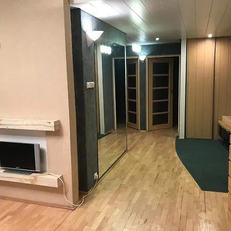Duzy 4 Pokojowy Apartament, 3 Osobne I Salon, Do 6 Osob, Kuchnia, Lazienka, Balkon * Krakau